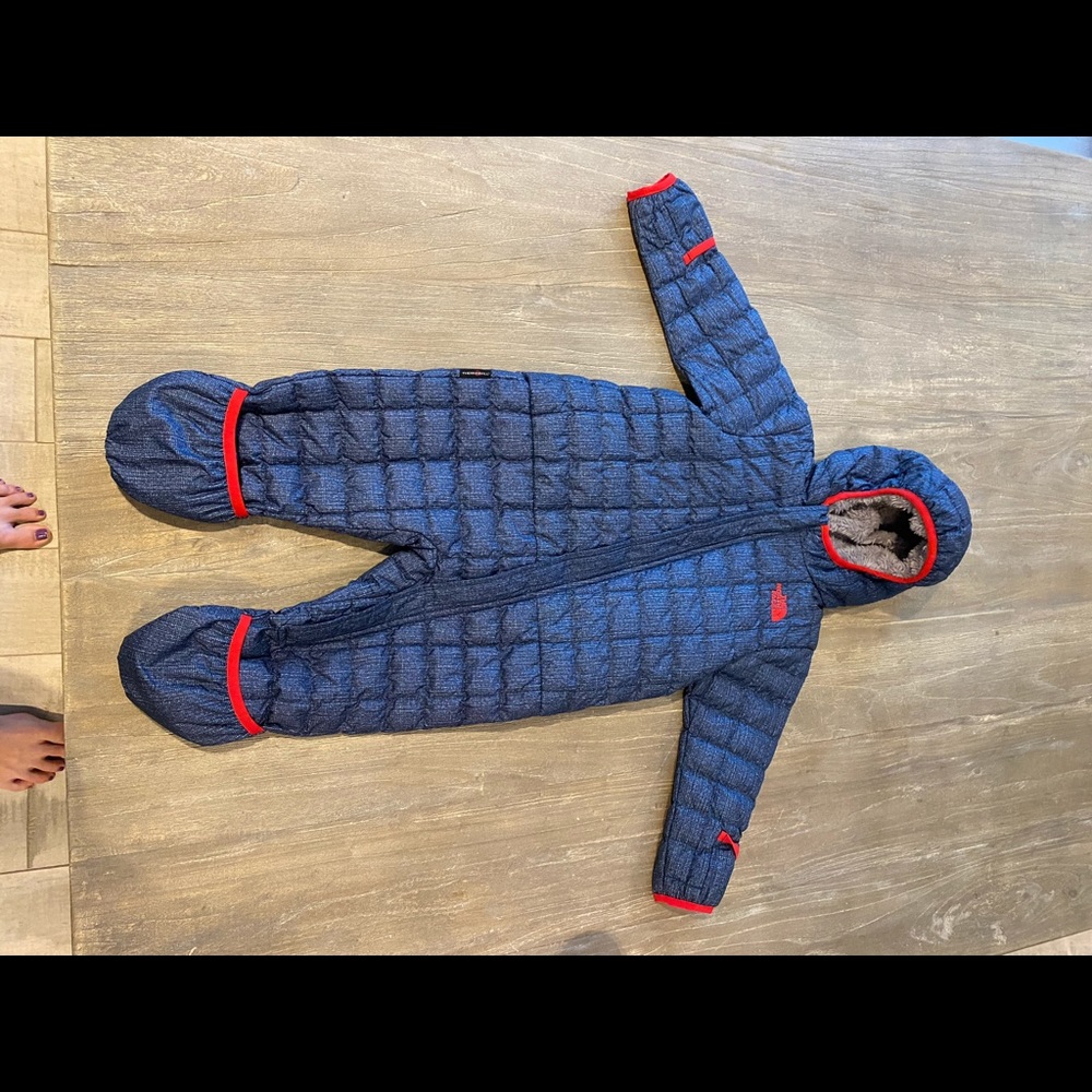 The North Face Infant Thermoball bodysuit